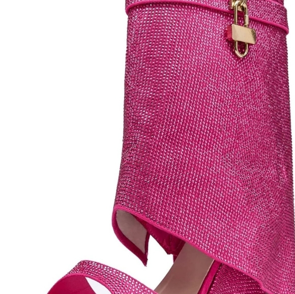 Blingy Boots - Picture 4 of 6